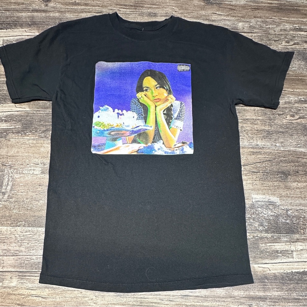 Olivia Rodrigo T-shirt - SOUR Album Graphic Tee - Women’s Medium - Black - EUC